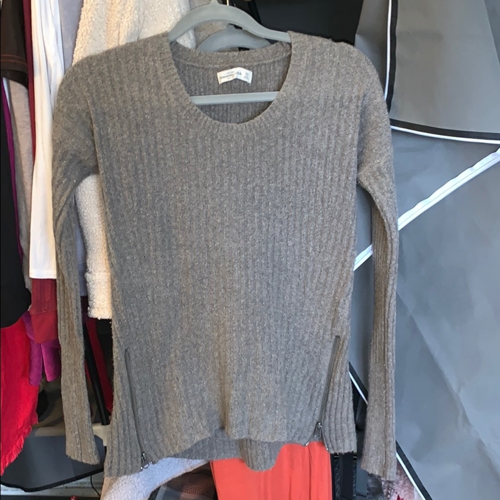 abercrombie and fitch brown sweater xs